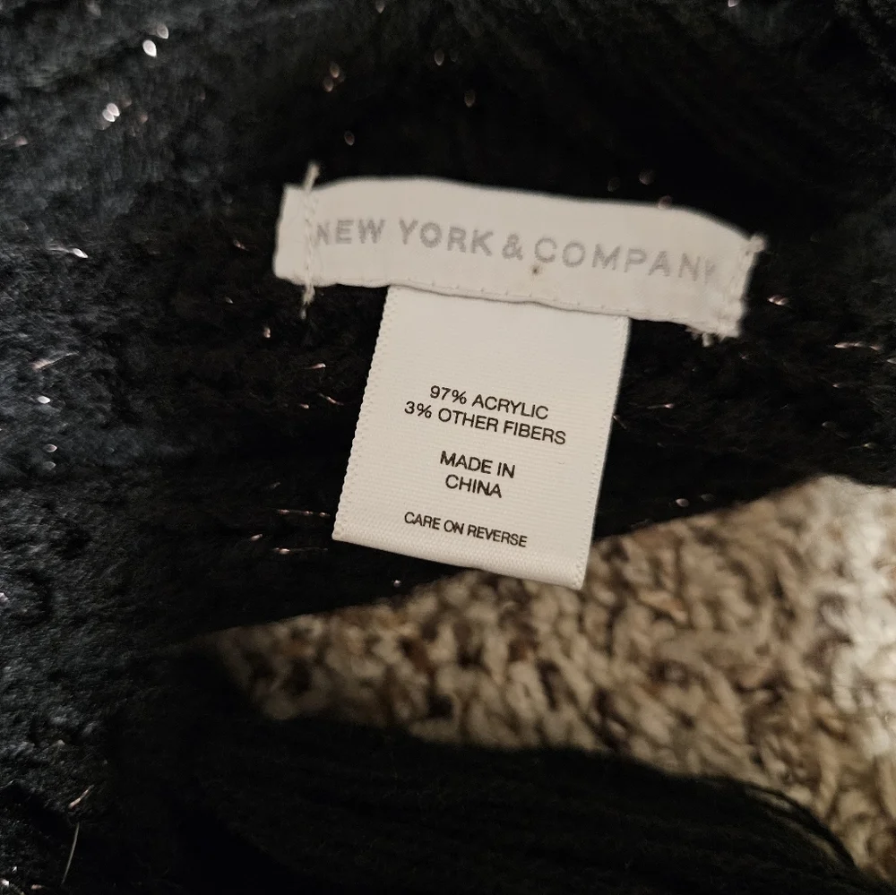 Black Cable Knit Scarf With Glitter